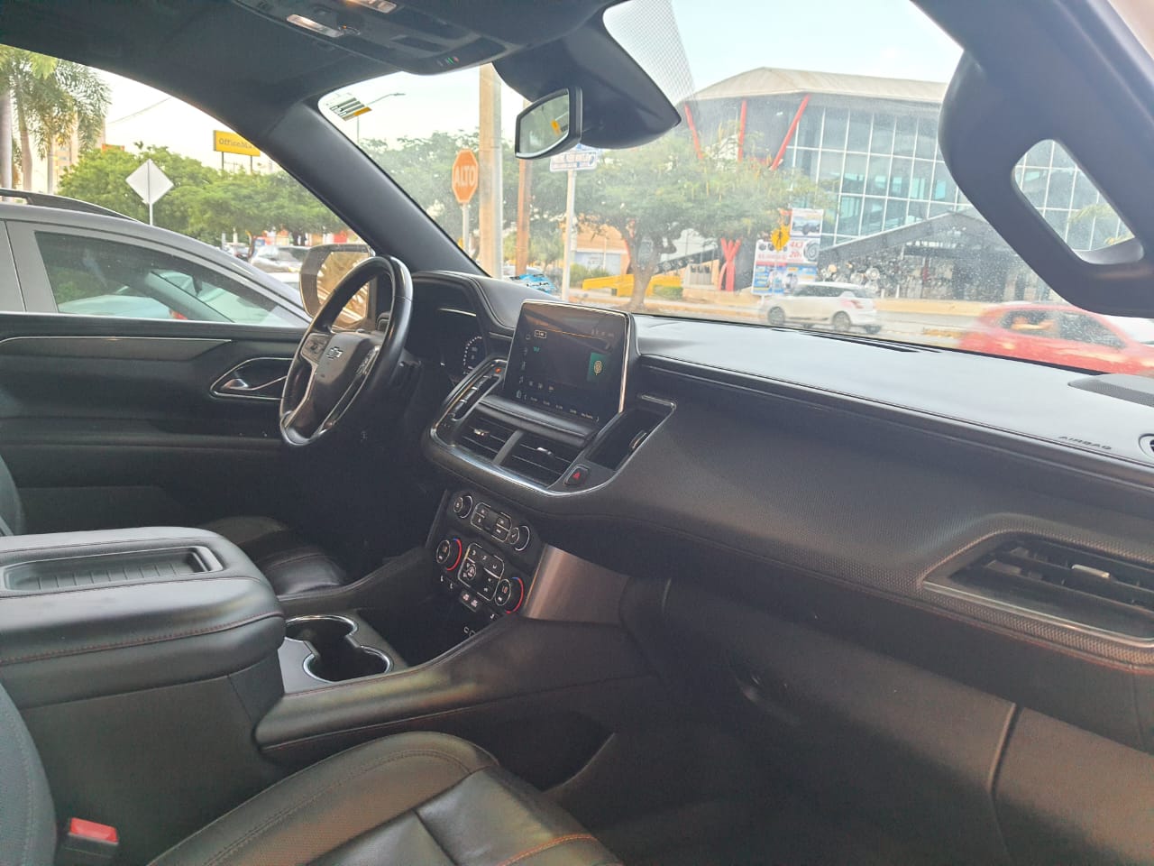 2023 CHEVROLET Suburban 5 pts. RST, 5.3l, TA, piel, QCP, RA-22, 4x4