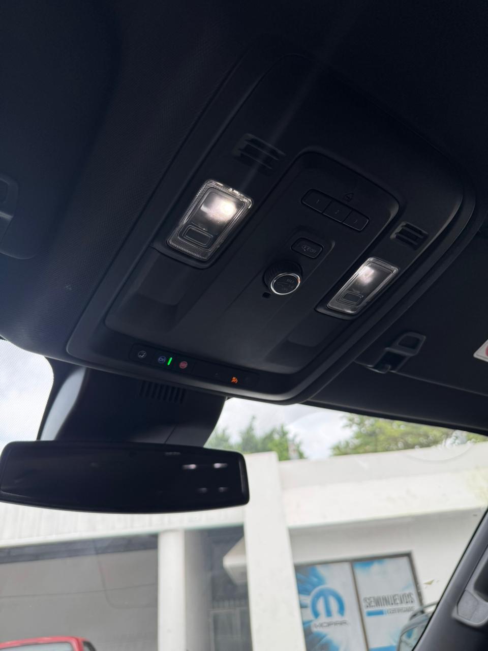 2023 CHEVROLET Suburban 5 pts. LT, 5.3l, TA, piel, RA-20