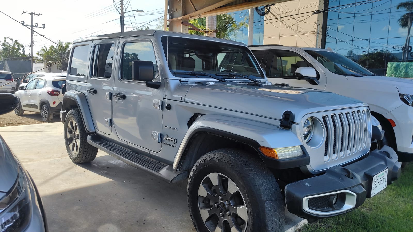 2023 JEEP Wrangler 4x4 4 pts. Unlimited Sahara, MHEV, 3.6l, TA, piel, f. led, RA-18
