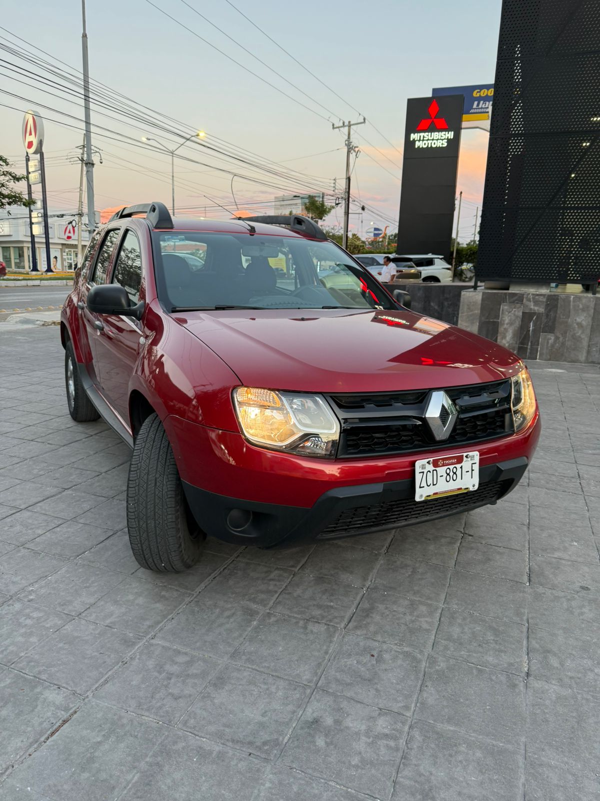 2020 RENAULT Duster 5 pts. Intens, TM6, a/ac., VE, MP3, GPS, f. niebla, RA-16