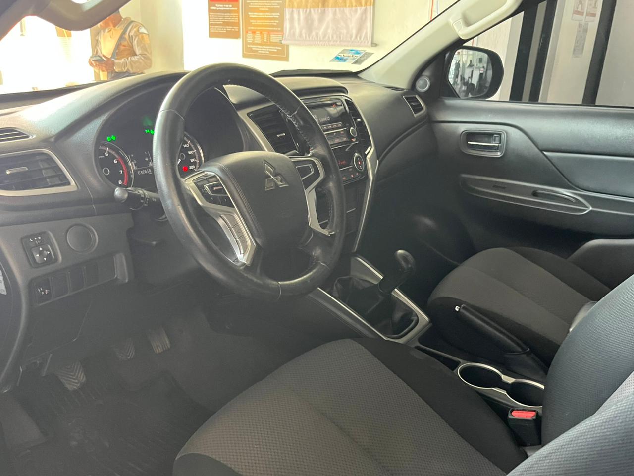 2024 MITSUBISHI COMERCIALES L200 Pick-Up 4 pts. GLX, Doble Cab., 2.4l, TM5
