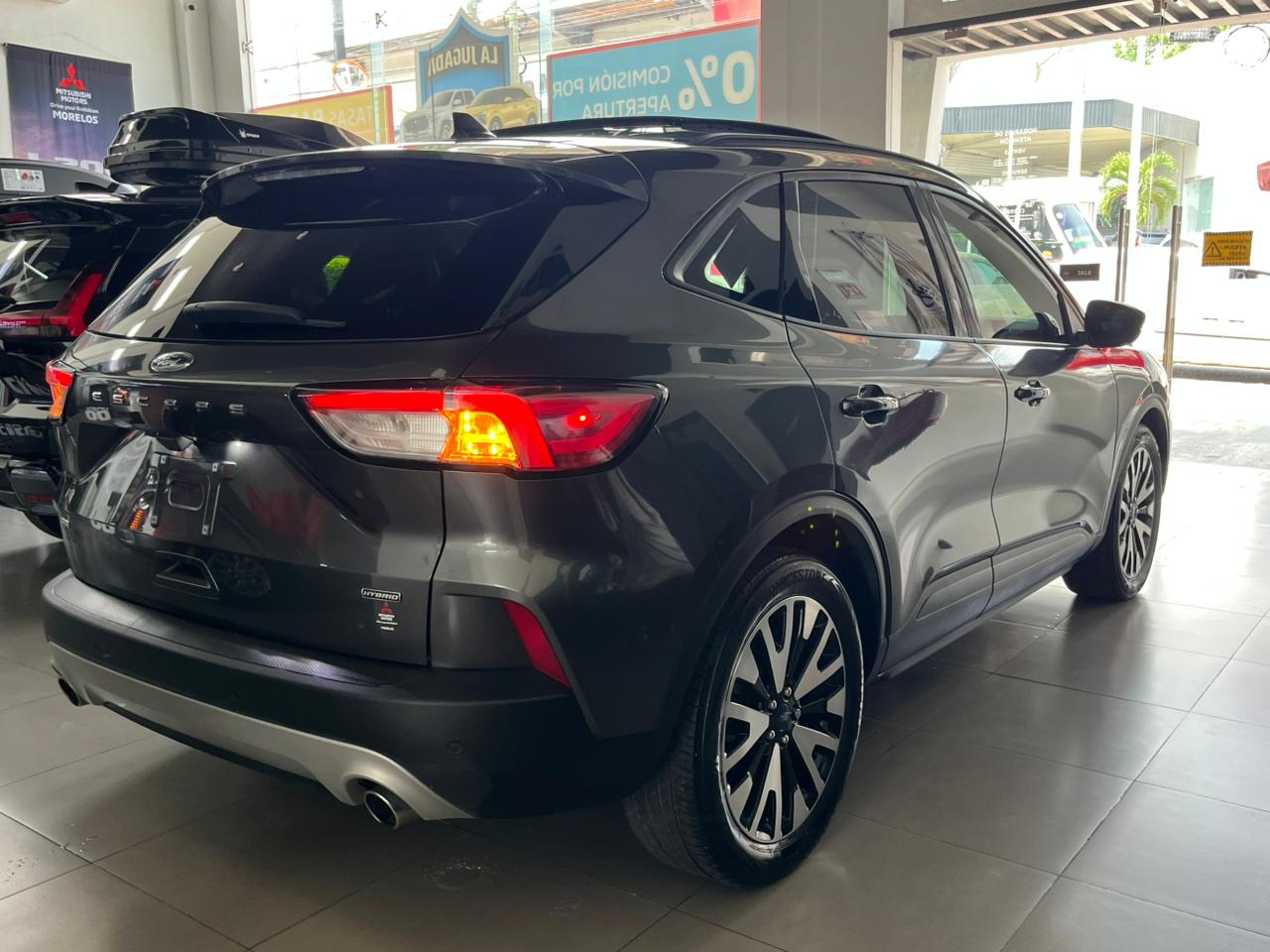 2020 FORD Escape 5 pts. SE Sport, HEV, 2.5l, TA, RA-16