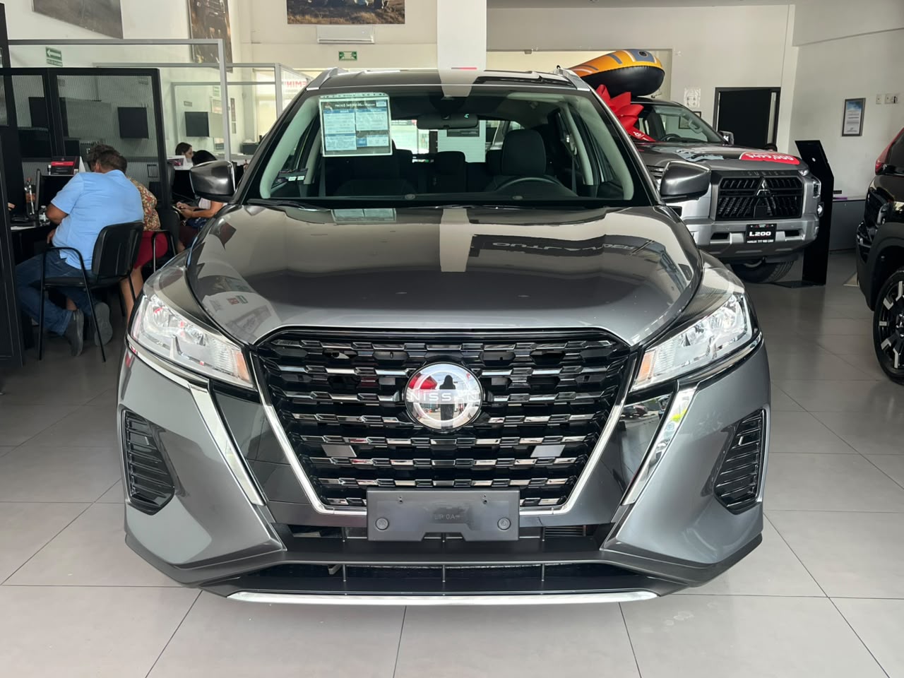 2025 NISSAN Kicks 5 pts. Play Advance, 1.6l, TM5, RA-17
