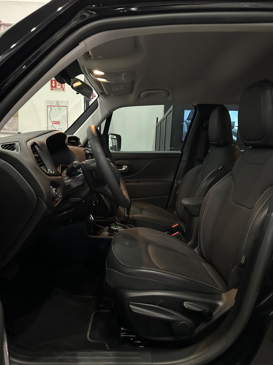 2026 JEEP Renegade 5 pts. Latitude, 1.3T, TA, a/ac. Aut., piel, RA-18