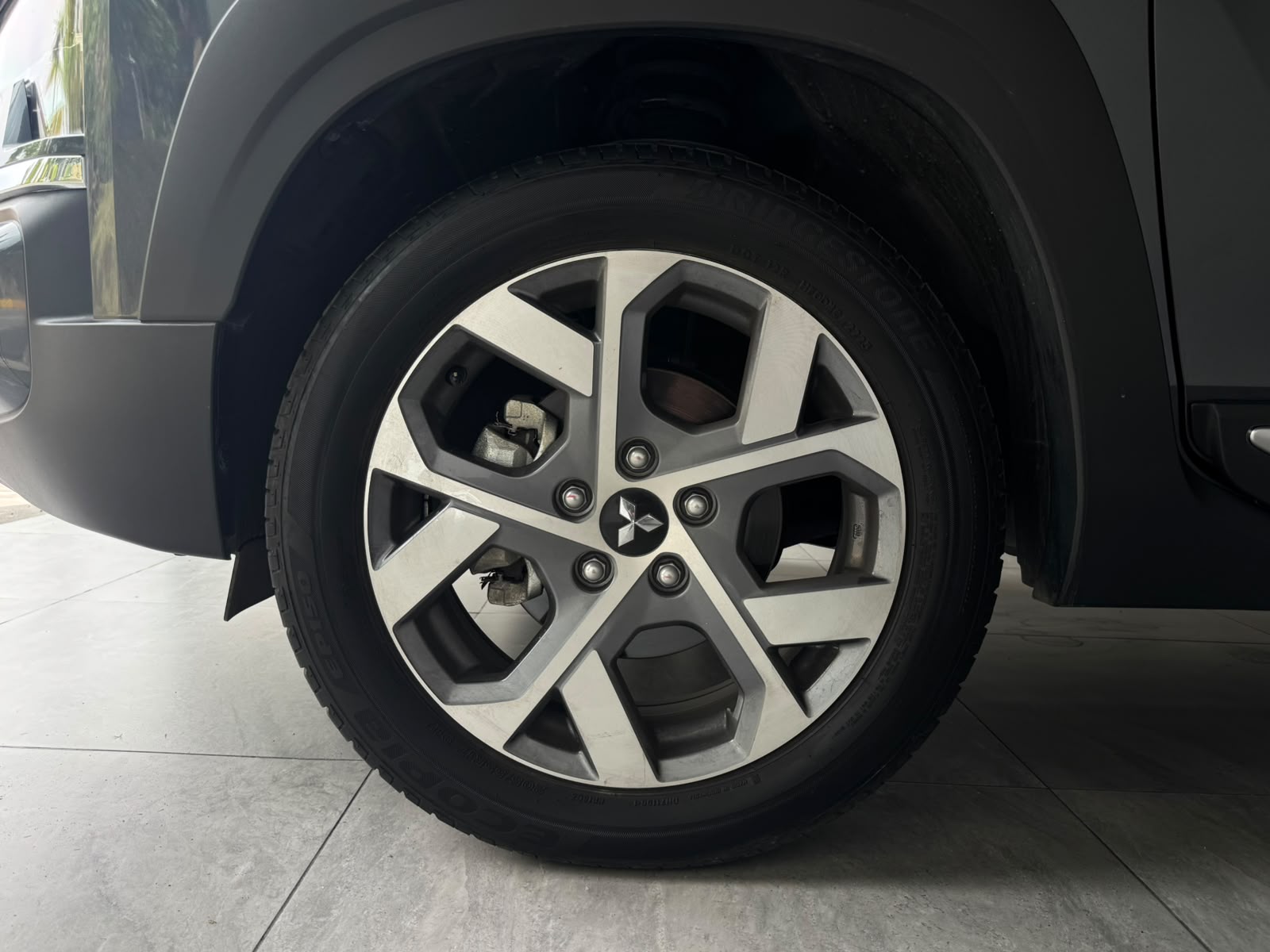 2025 MITSUBISHI Xpander 5 pts. Cross, 1.5l, TA, f. led, 7 pas., RA-17