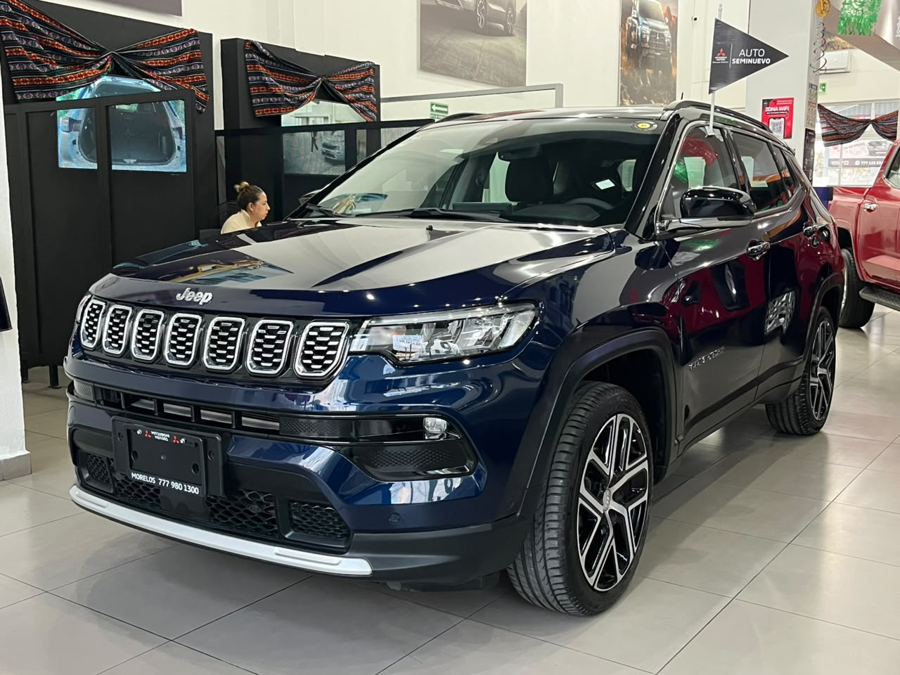 2025 JEEP Compass 5 pts. Limited Premium, 1.3T, TA, a/ac. Aut., piel, cambios al volante, RA-18