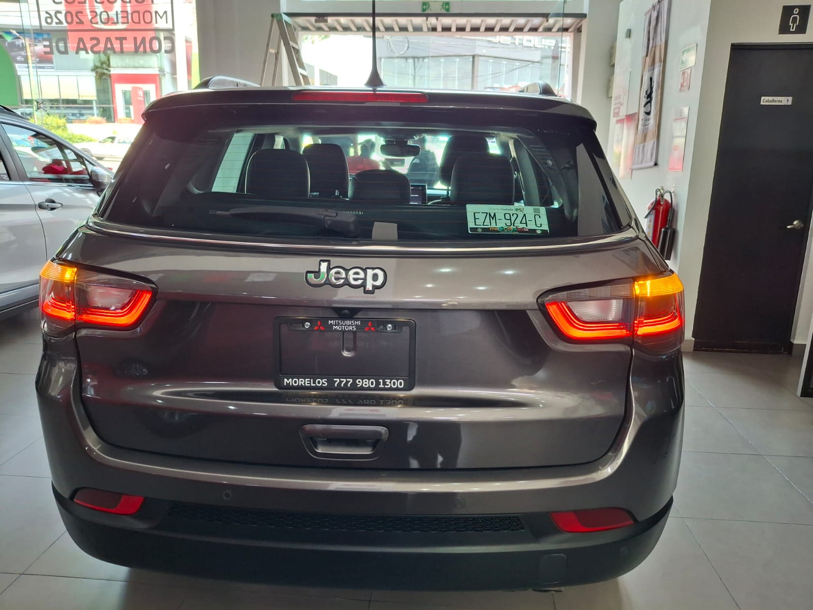 2024 JEEP Compass 5 pts. Limited Premium, 1.3T, TA, a/ac. Aut., piel, cambios al volante, RA-18