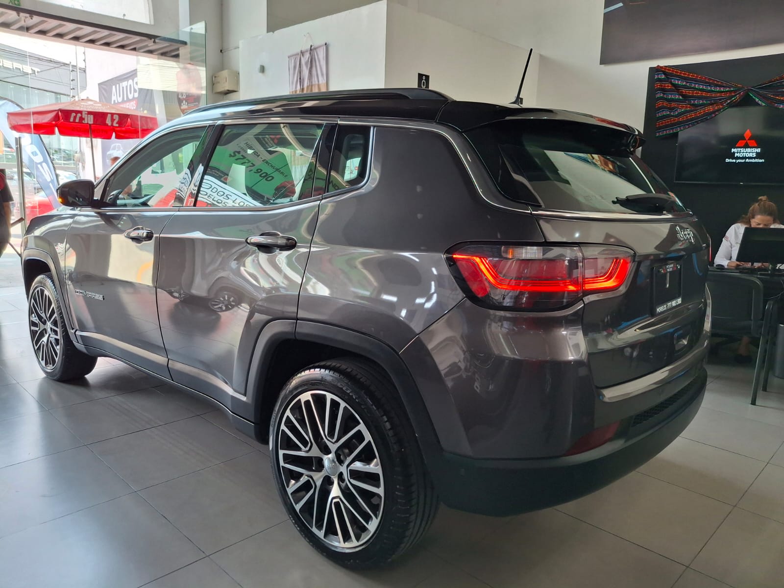2024 JEEP Compass 5 pts. Limited Premium, 1.3T, TA, a/ac. Aut., piel, cambios al volante, RA-18