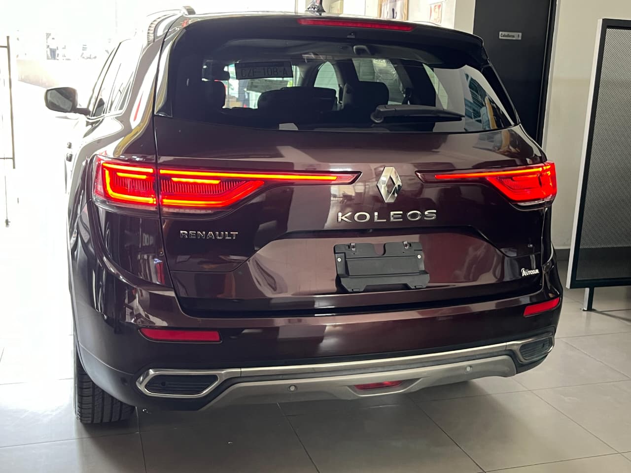 2024 RENAULT Koleos 5 pts. Iconic, TA, climatronic, piel, QCP, GPS, RA-19