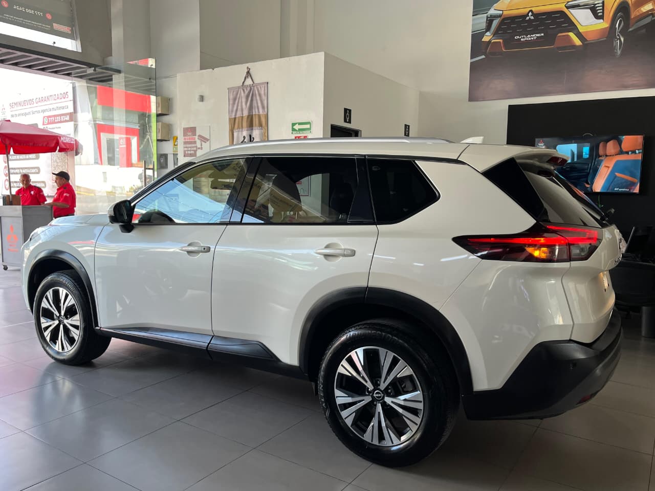 2024 NISSAN X-Trail 5 pts. Exclusive, TA, piel, RA-18
