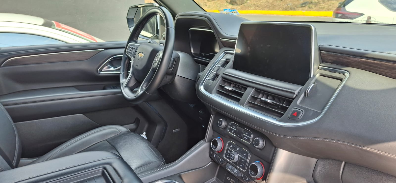 2023 CHEVROLET Suburban 5 pts. LT, 5.3l, TA, piel, RA-20