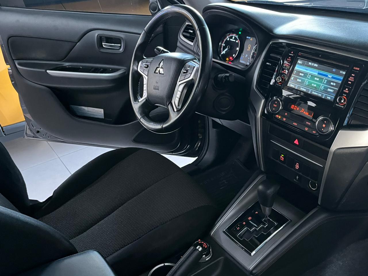 2023 MITSUBISHI COMERCIALES L200 Pick-Up 4 pts. GLS, Doble Cab., 2.4TD, TA, 4x4
