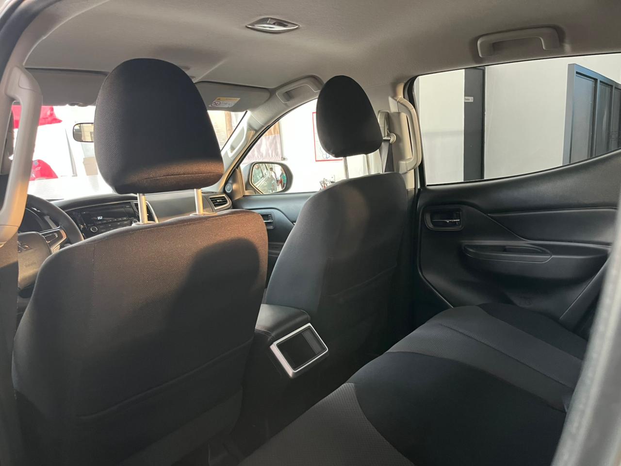 2024 MITSUBISHI COMERCIALES L200 Pick-Up 4 pts. GLX, Doble Cab., 2.4l, TM5