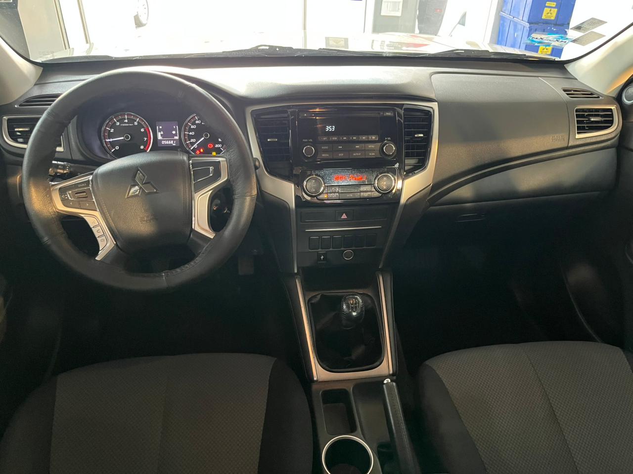 2024 MITSUBISHI COMERCIALES L200 Pick-Up 4 pts. GLX, Doble Cab., 2.4l, TM5