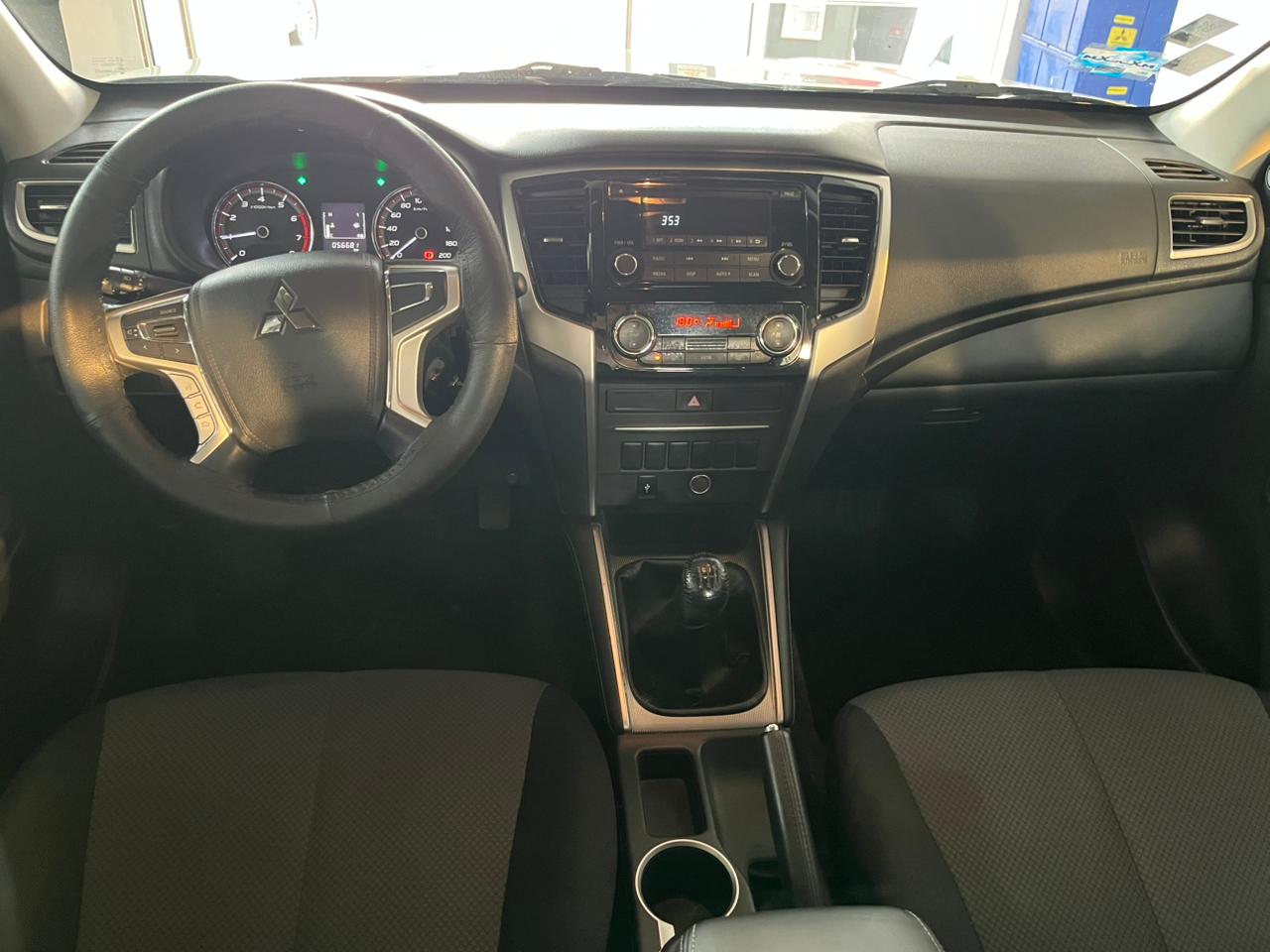 2024 MITSUBISHI COMERCIALES L200 Pick-Up 4 pts. GLX, Doble Cab., 2.4l, TM5