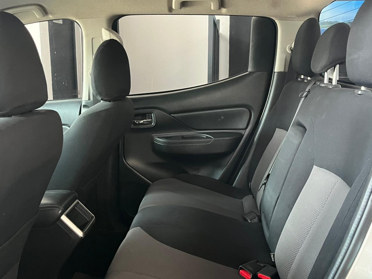2023 MITSUBISHI COMERCIALES L200 Pick-Up 4 pts. GLX, Doble Cab., 2.4l, TM5