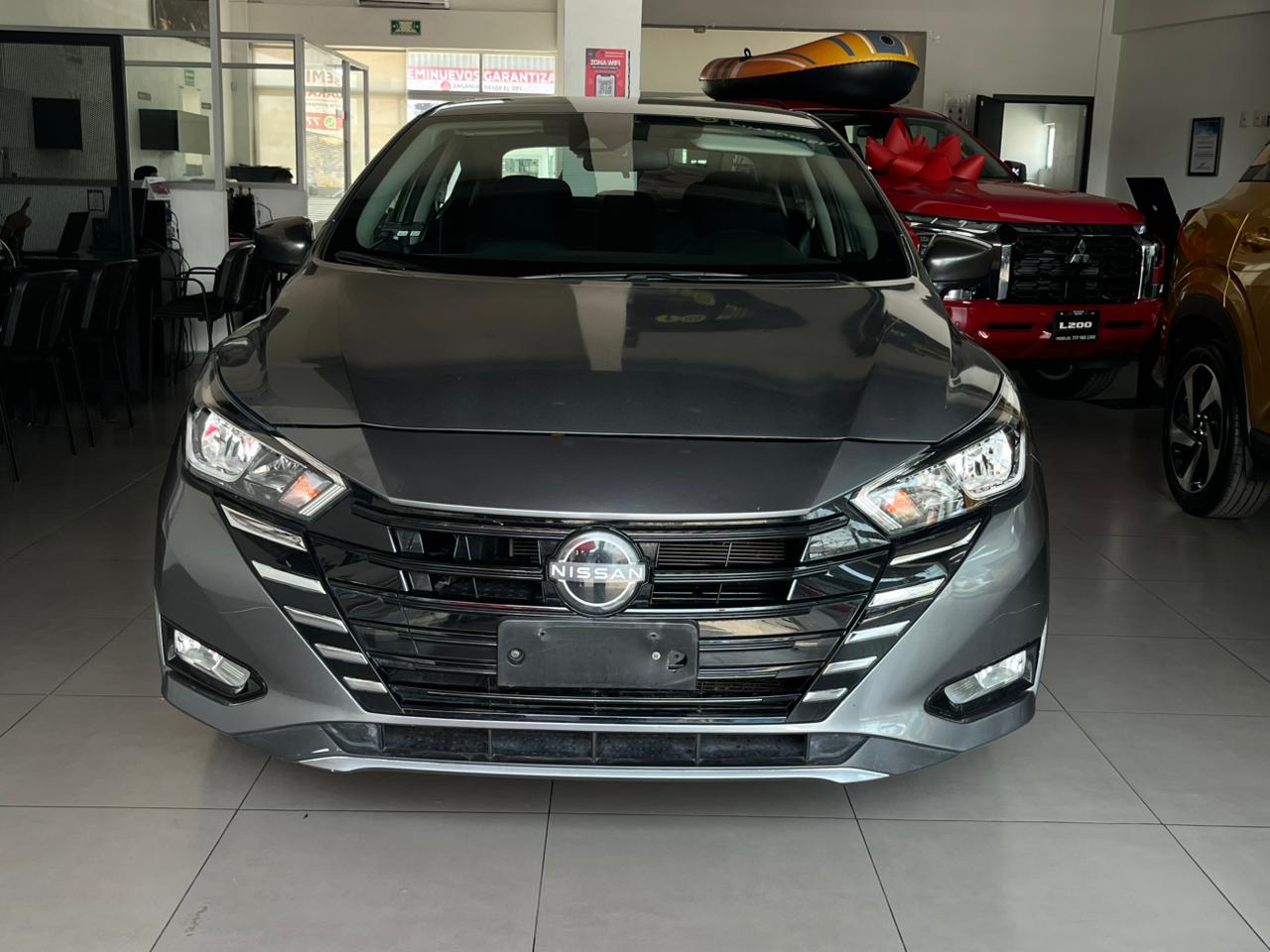2025 NISSAN Versa 4 pts. Advance, TM5, a/ac., f. niebla, RA-16