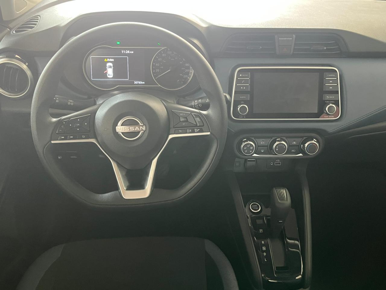 2025 NISSAN Versa 4 pts. Advance, TM5, a/ac., f. niebla, RA-16
