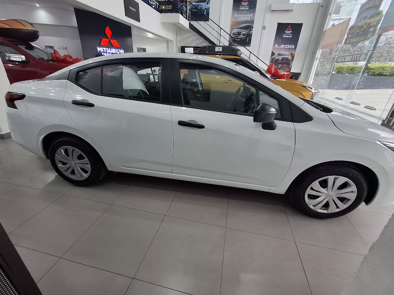 2024 NISSAN Versa 4 pts. Sense, TM5, a/ac., R-15
