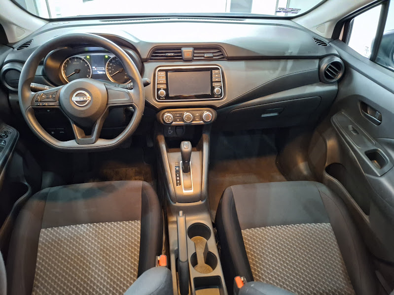 2024 NISSAN Versa 4 pts. Sense, TM5, a/ac., R-15