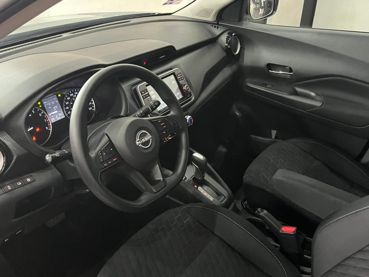 2025 NISSAN Kicks 5 pts. Advance, 2.0l, TA, RA-17