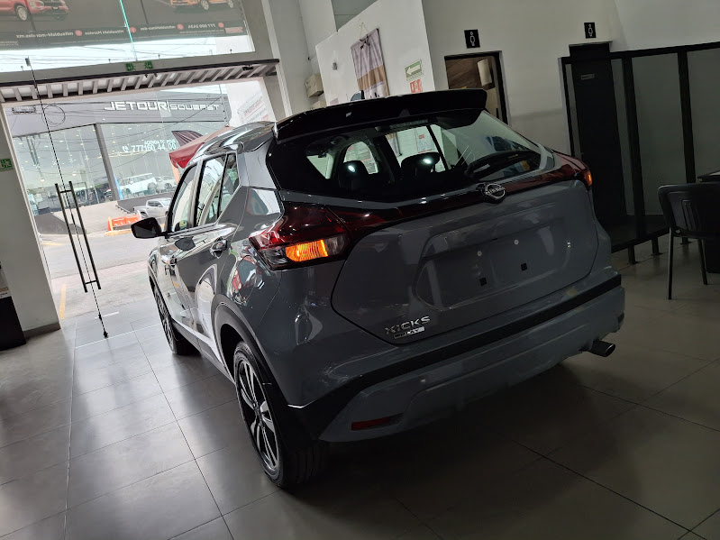 2025 NISSAN Kicks 5 pts. Advance, 2.0l, TA, RA-17