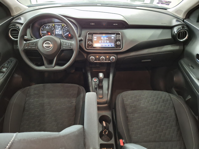 2025 NISSAN Kicks 5 pts. Advance, 2.0l, TA, RA-17