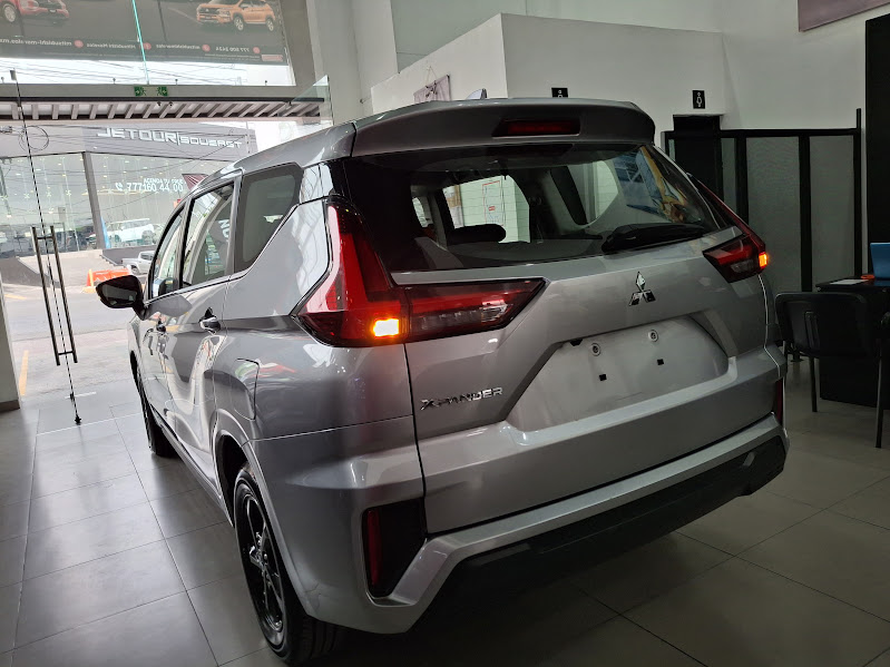 2025 MITSUBISHI Xpander 5 pts. GLS, 1.5l, TA, 7 pas., RA-16