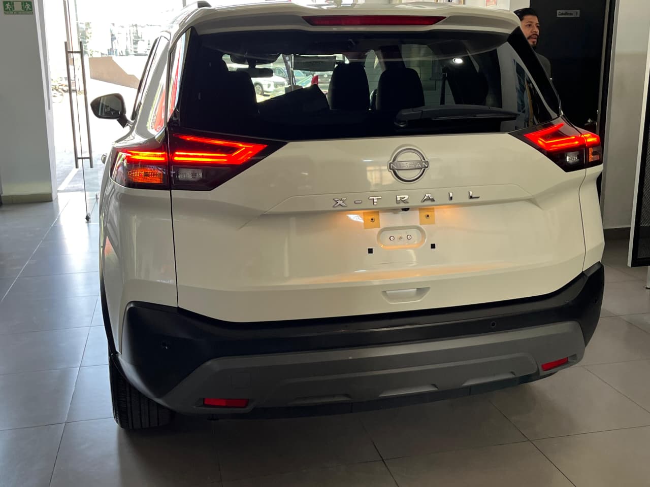 2024 NISSAN X-Trail 5 pts. Exclusive, TA, piel, RA-18