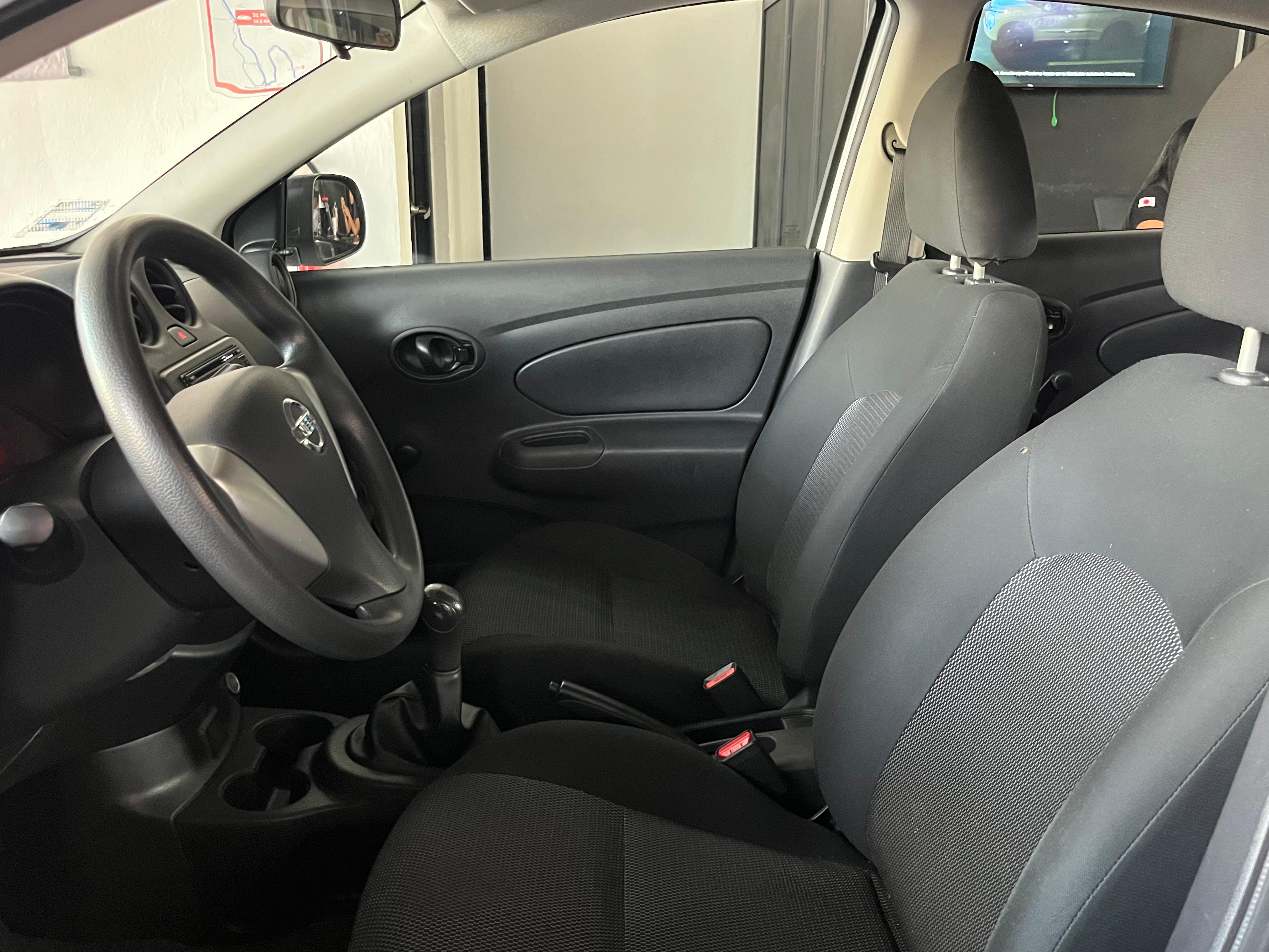 2020 NISSAN V-Drive 4 pts. Base, TM5, R-15