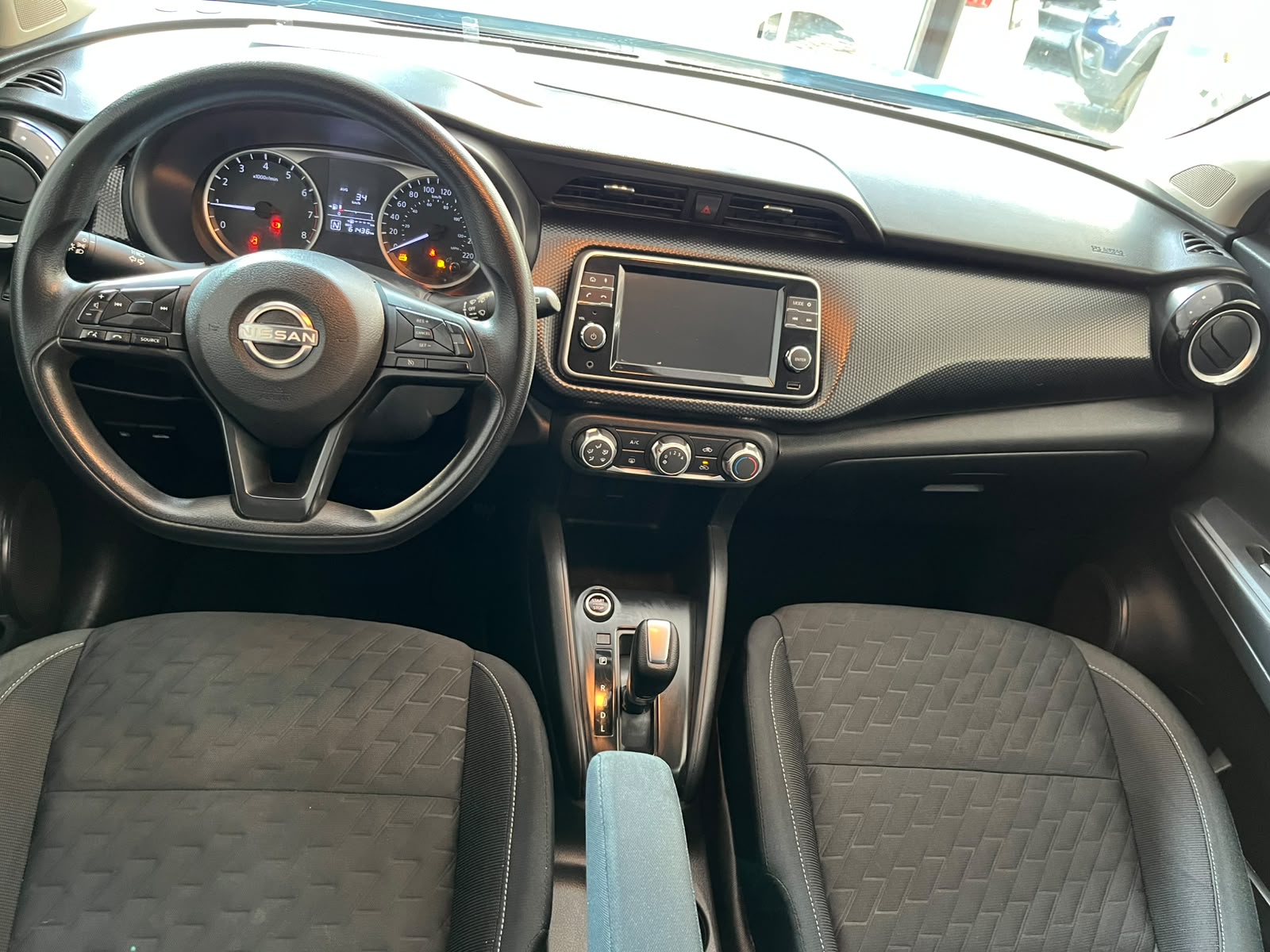 2024 NISSAN Kicks 5 pts. Advance, 1.6l, TM5, a/ac., VE, RA-16