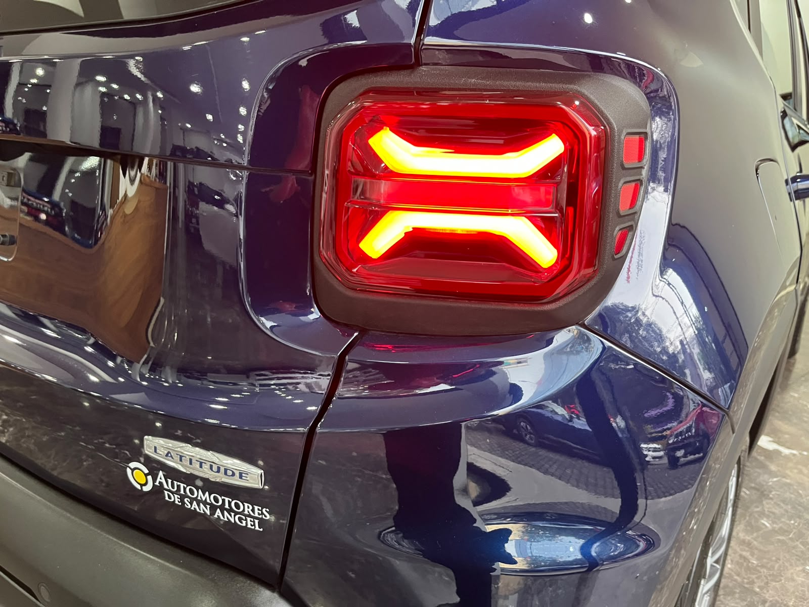2024 JEEP Renegade 5 pts. Latitude, 1.3T, TA, a/ac. Aut., piel, RA-18