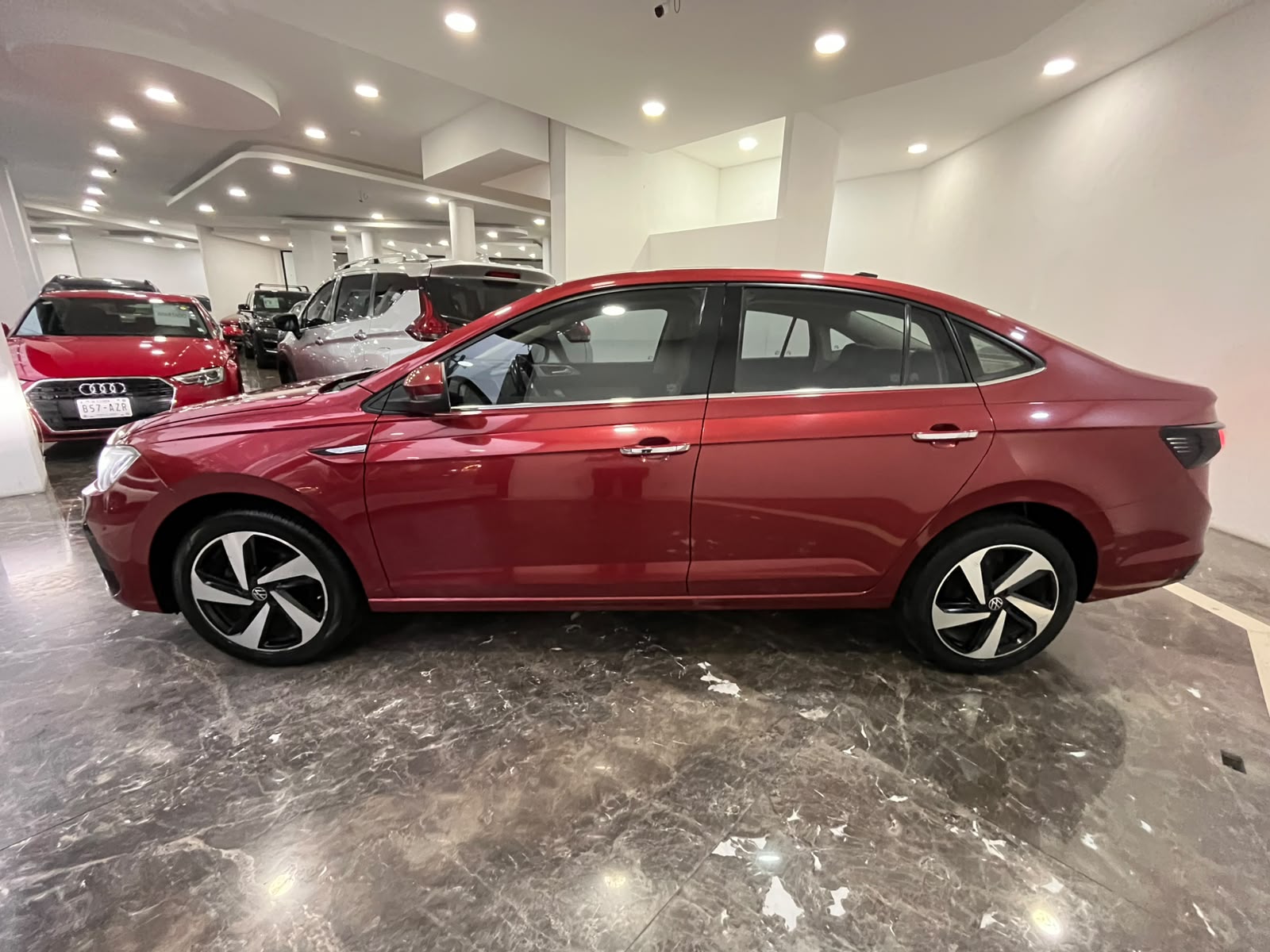 2022 VOLKSWAGEN Virtus 4 pts. Highline, 1.0T, TA, climatronic, QC, f. niebla, RA-17