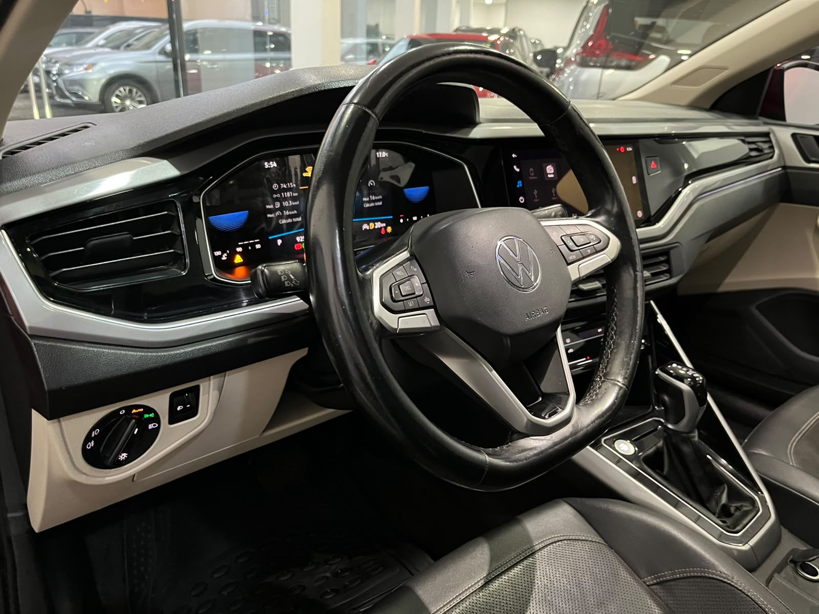 2022 VOLKSWAGEN Virtus 4 pts. Highline, 1.0T, TA, climatronic, QC, f. niebla, RA-17