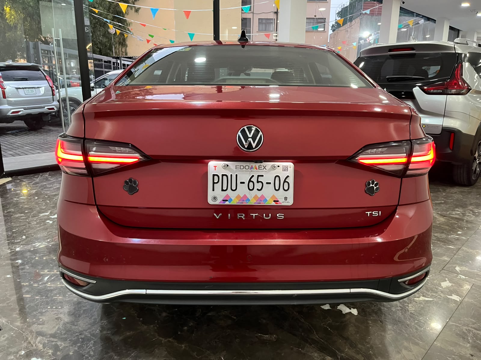 2022 VOLKSWAGEN Virtus 4 pts. Highline, 1.0T, TA, climatronic, QC, f. niebla, RA-17