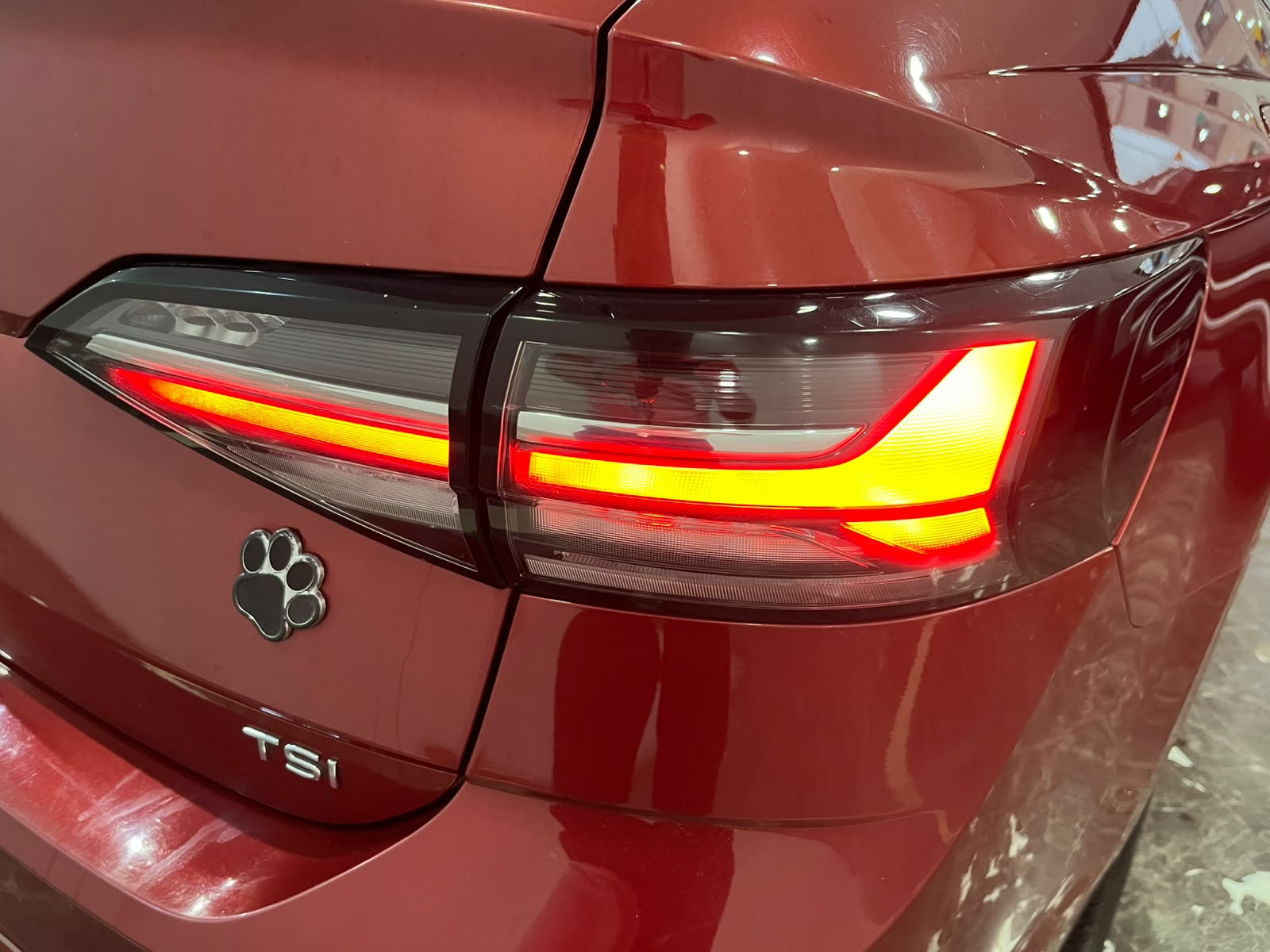 2022 VOLKSWAGEN Virtus 4 pts. Highline, 1.0T, TA, climatronic, QC, f. niebla, RA-17