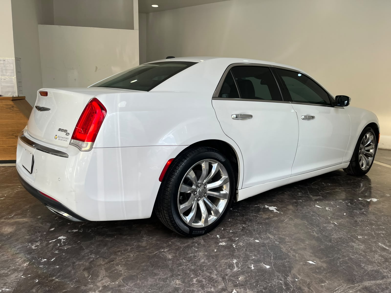 2016 CHRYSLER 300 C 4 pts. Pentastar, V6, TA, piel, QCP, GPS, RA-20