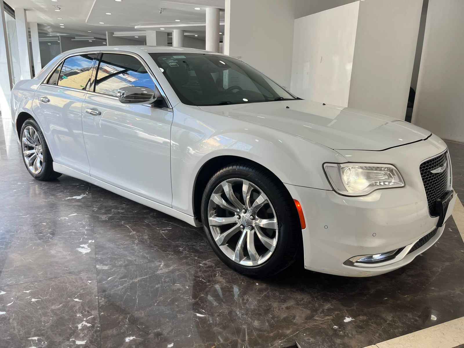 2016 CHRYSLER 300 C 4 pts. Pentastar, V6, TA, piel, QCP, GPS, RA-20