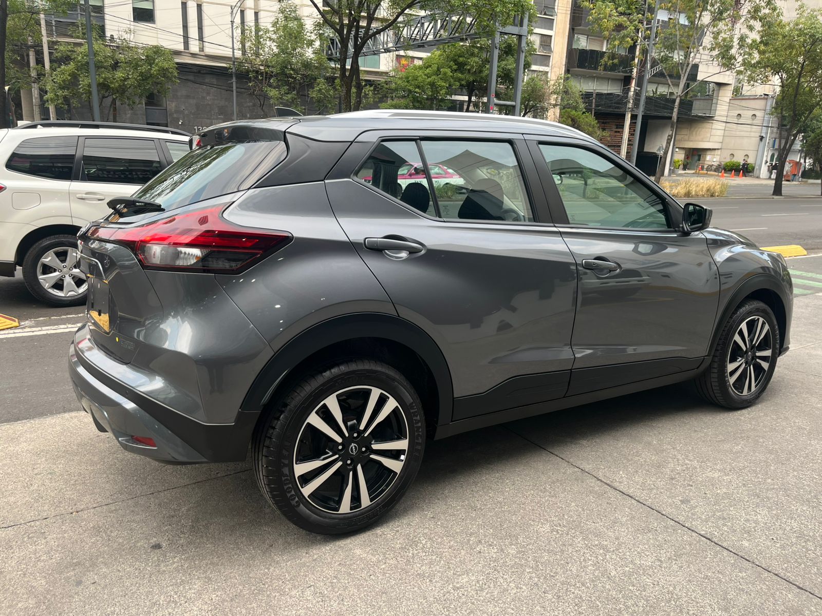 2024 NISSAN Kicks 5 pts. Advance, 1.6l, TM5, a/ac., VE, RA-16