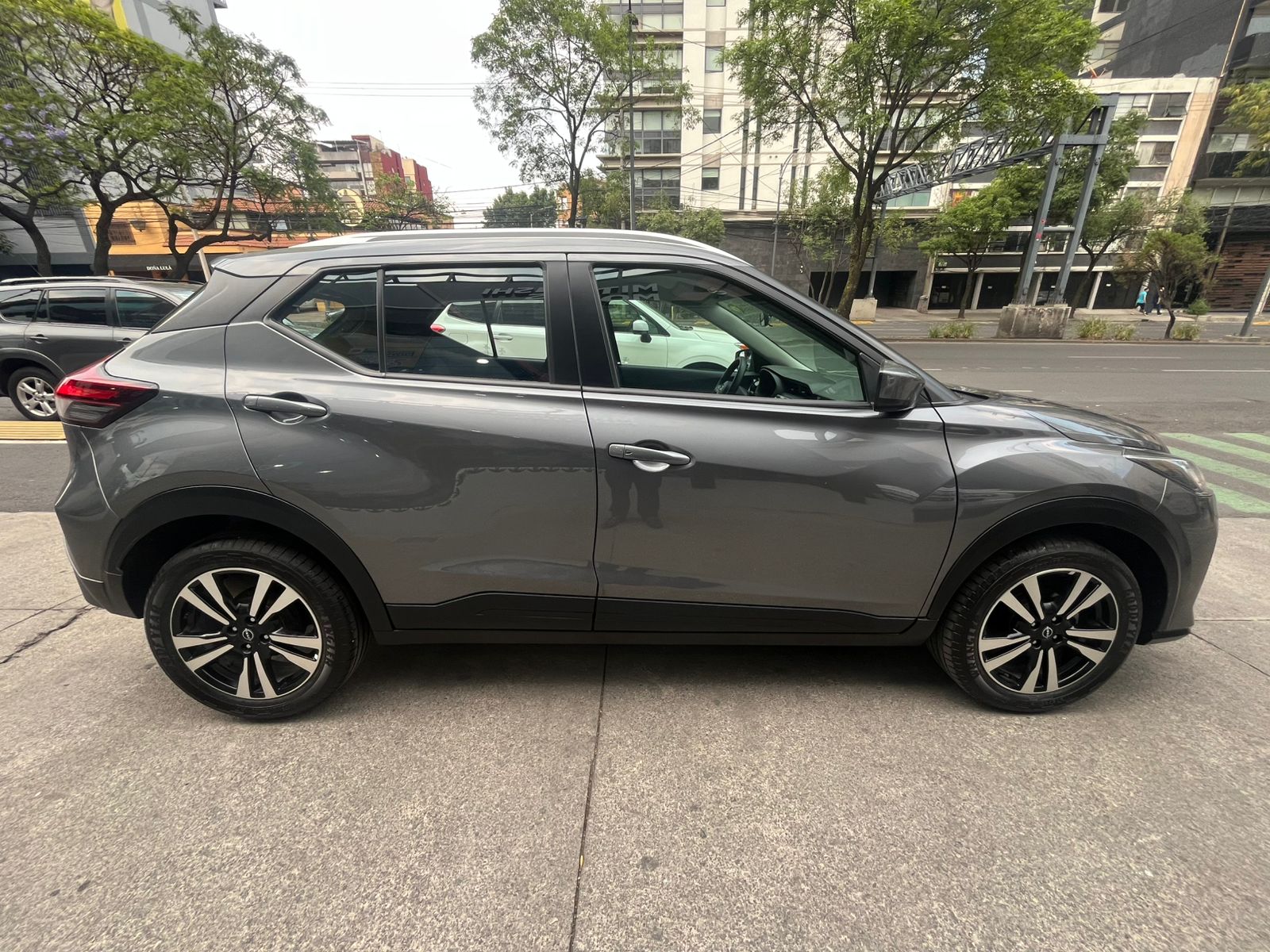 2024 NISSAN Kicks 5 pts. Advance, 1.6l, TM5, a/ac., VE, RA-16