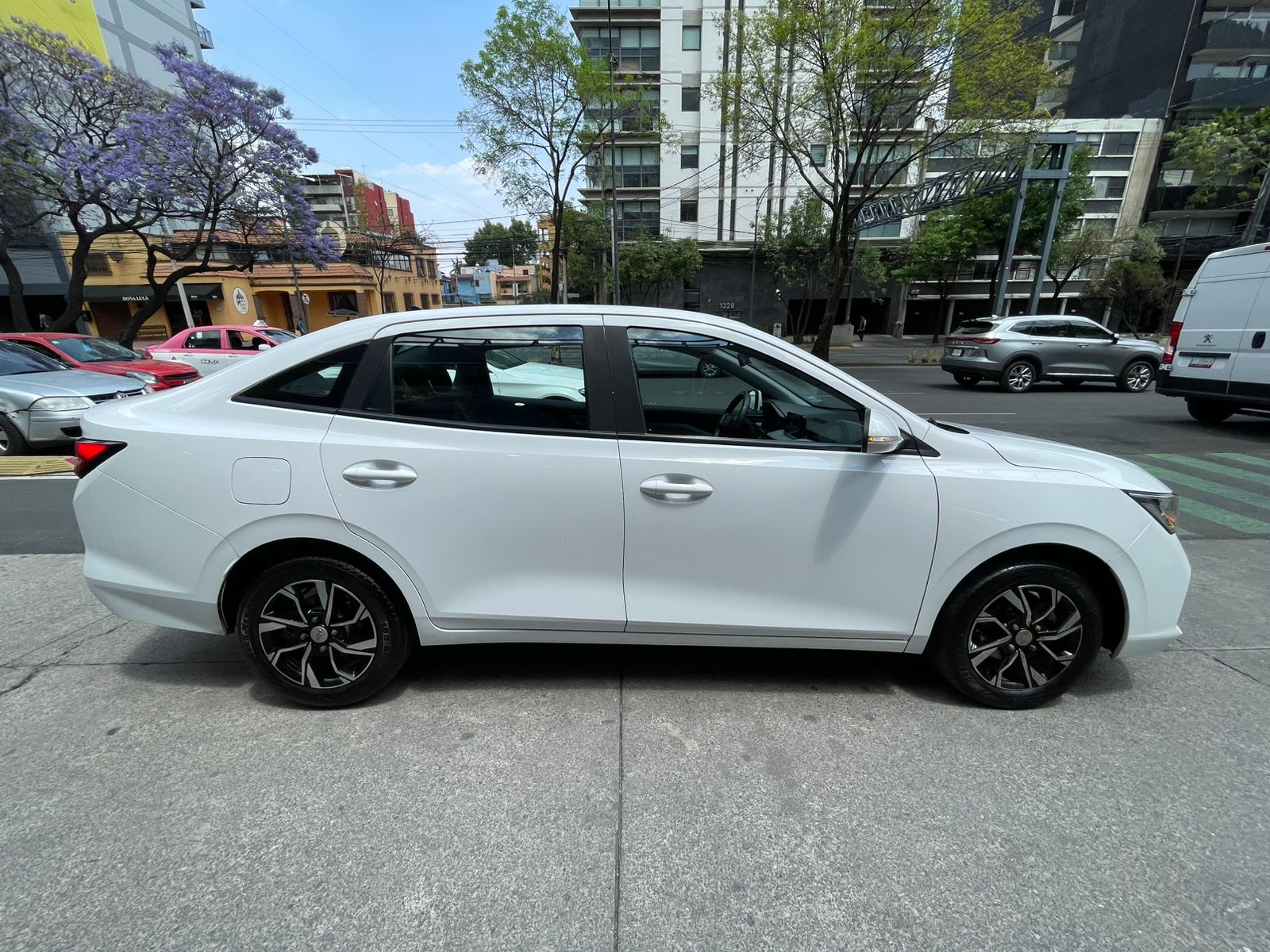 2024 CHEVROLET Aveo 4 pts. LT Plus, 1.5l, CVT, a/ac. Aut., pantalla touch 8