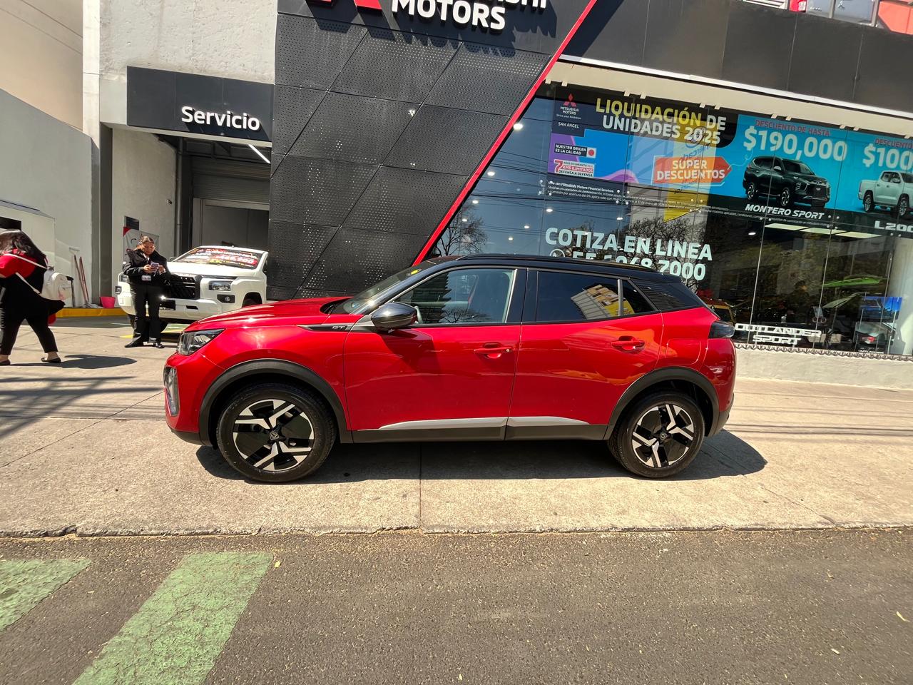 2026 PEUGEOT 2008 5 pts. GT, 1.2T, TA, piel alc?ntara, TP, pantalla touch 10