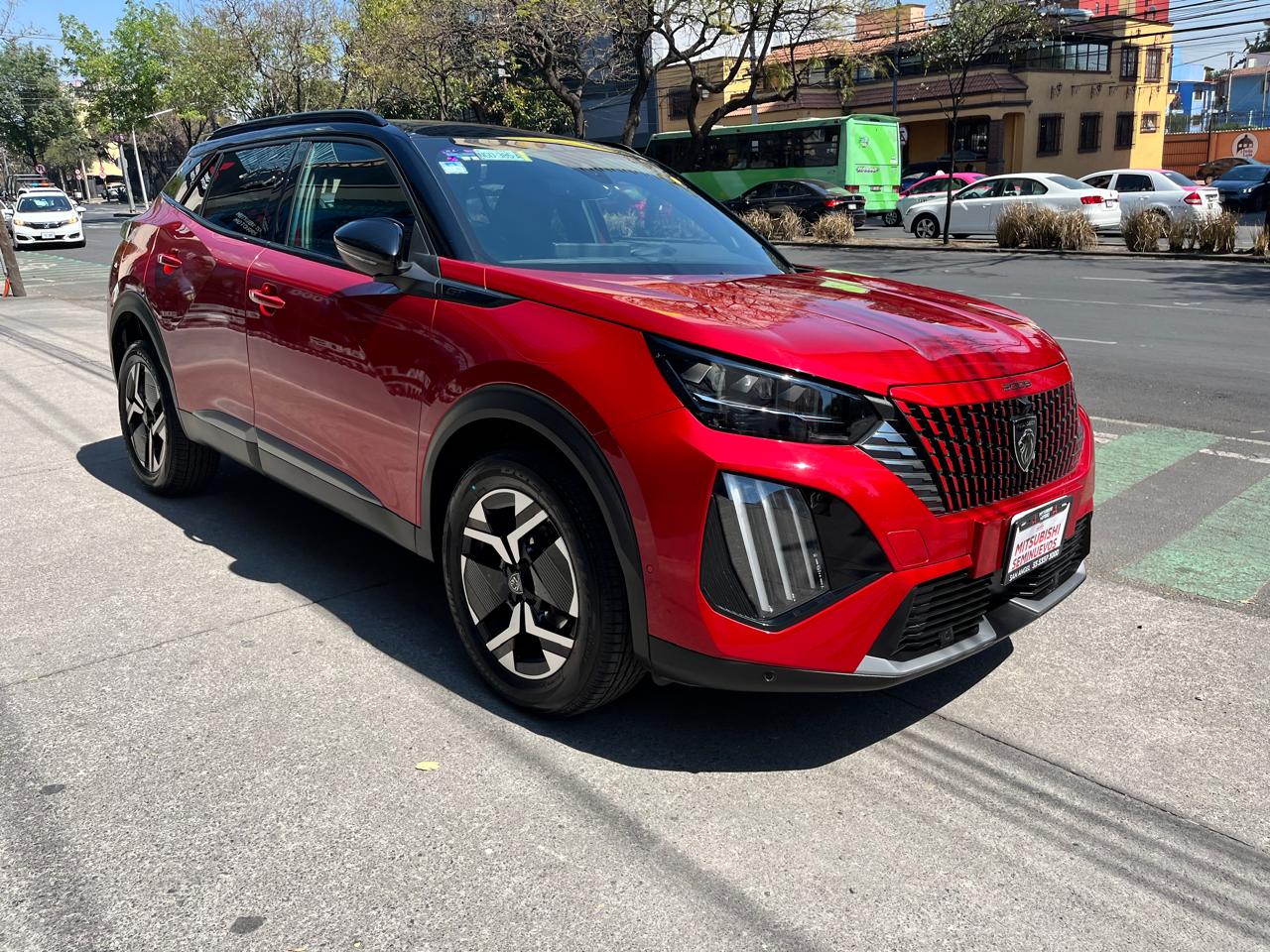 2026 PEUGEOT 2008 5 pts. GT, 1.2T, TA, piel alc?ntara, TP, pantalla touch 10