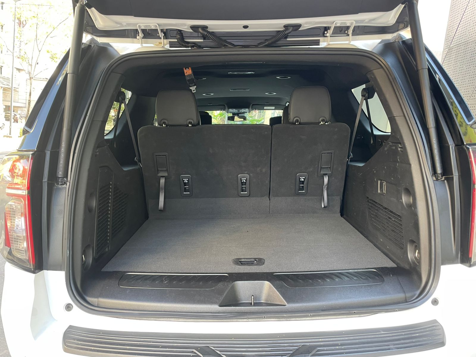 2023 CHEVROLET Suburban 5 pts. LT, 5.3l, TA, piel, RA-20