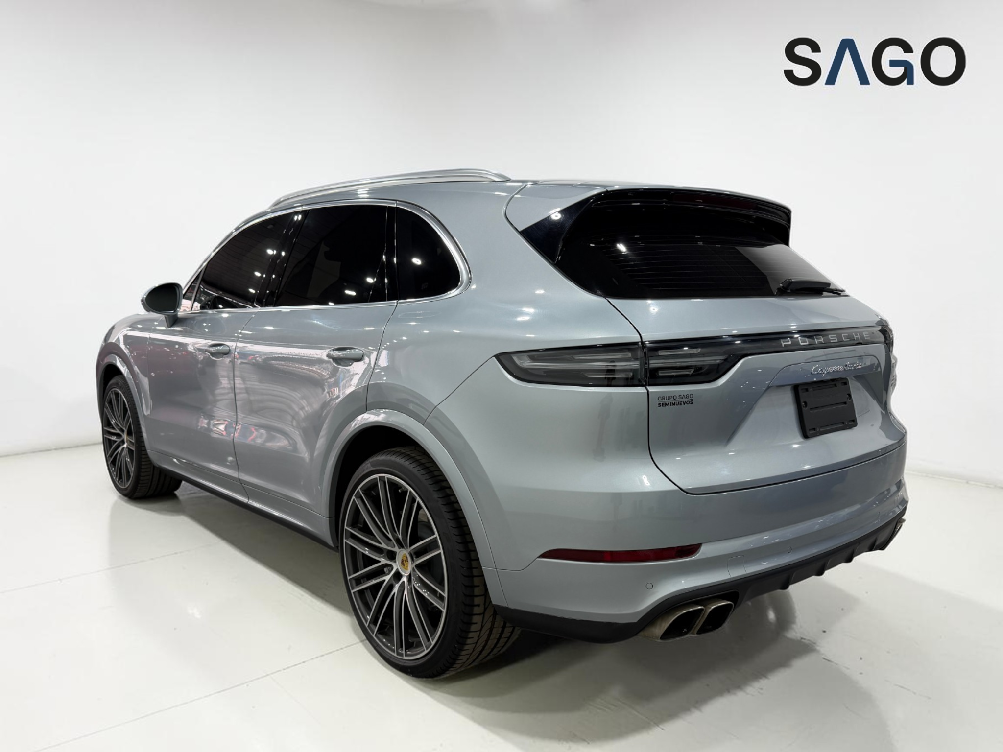 2020 PORSCHE Cayenne 5 pts. Turbo, V8, 550 HP, Tiptronic