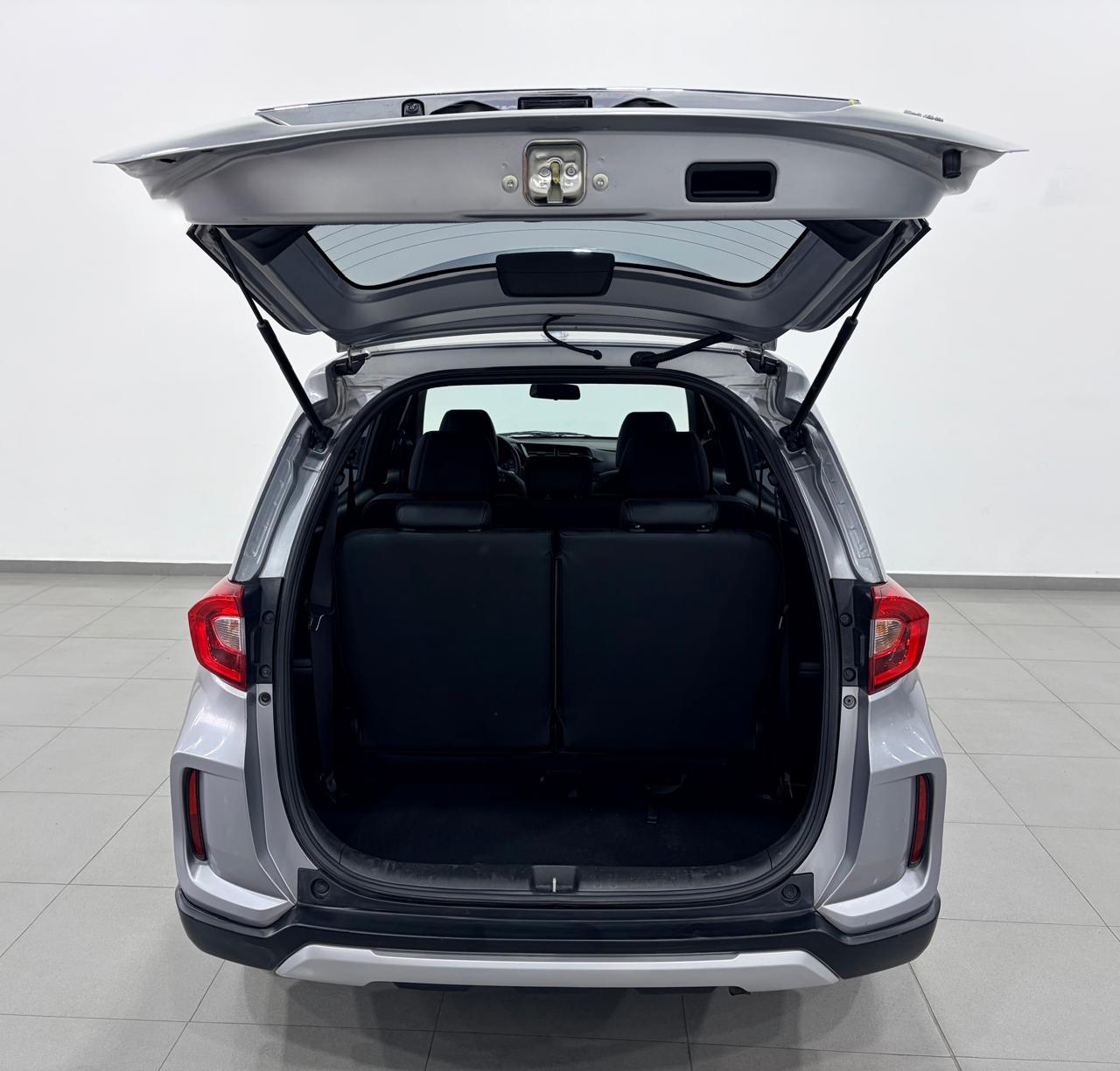 2022 HONDA BR-V 5 pts. Prime, 1.5l, TA, a/ac. Aut., f. niebla, RA-16