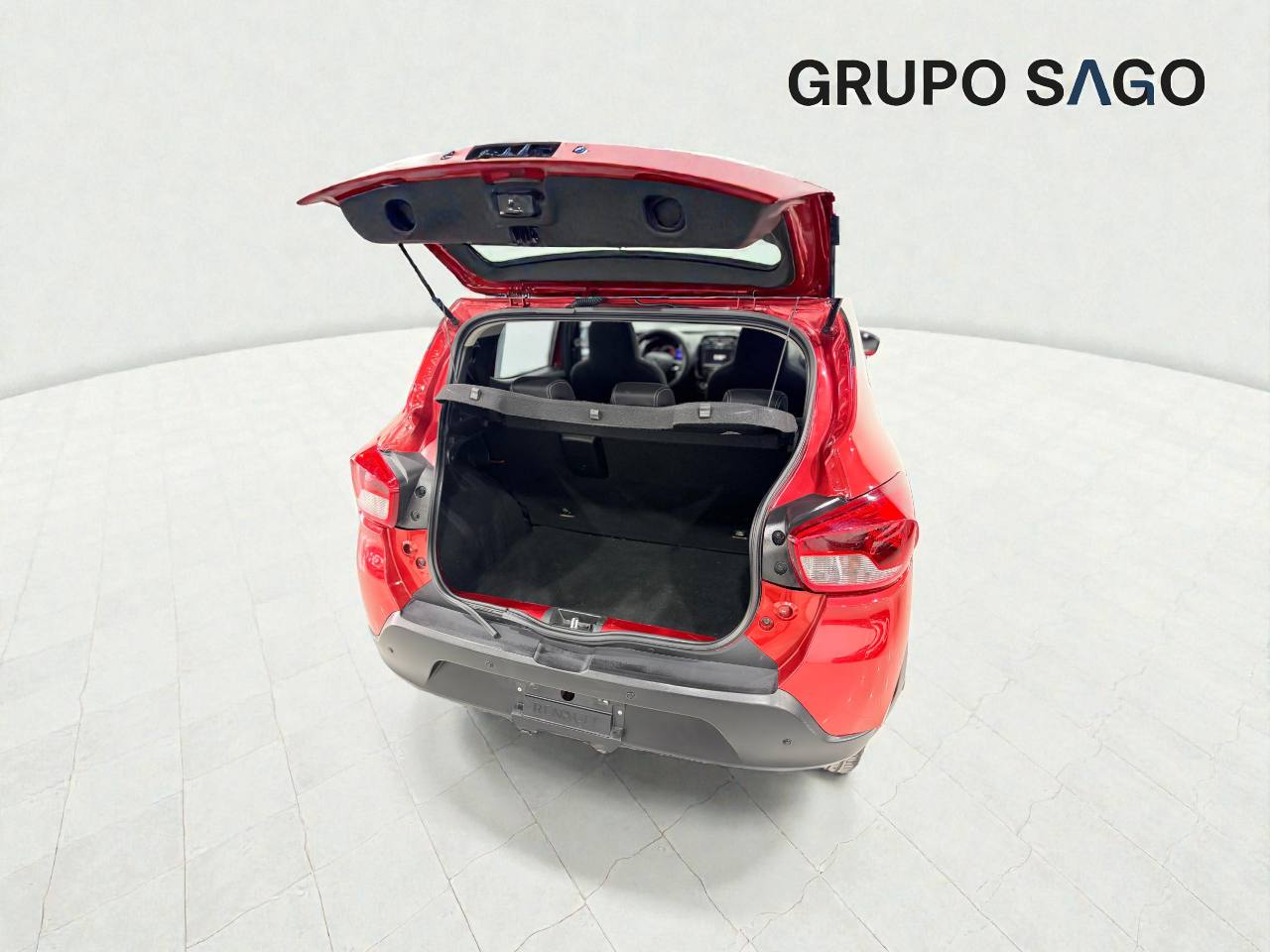 2021 RENAULT Kwid 5 pts. HB Outsider y Bitono, TM5, a/ac., VE del., ABS, f. niebla, R-14