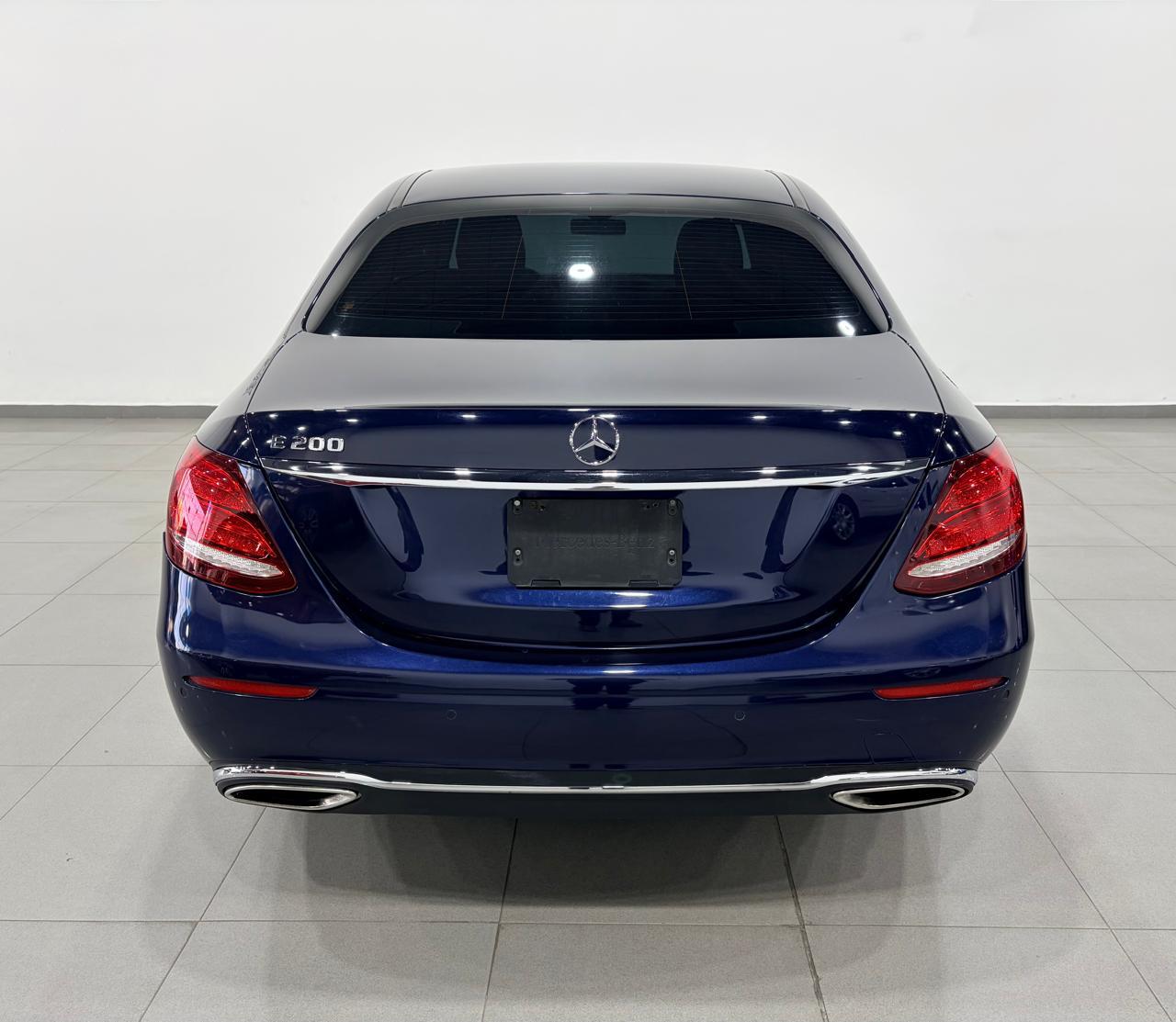 2019 MERCEDES BENZ Clase E 4 pts. E200 Avantgarde, TA