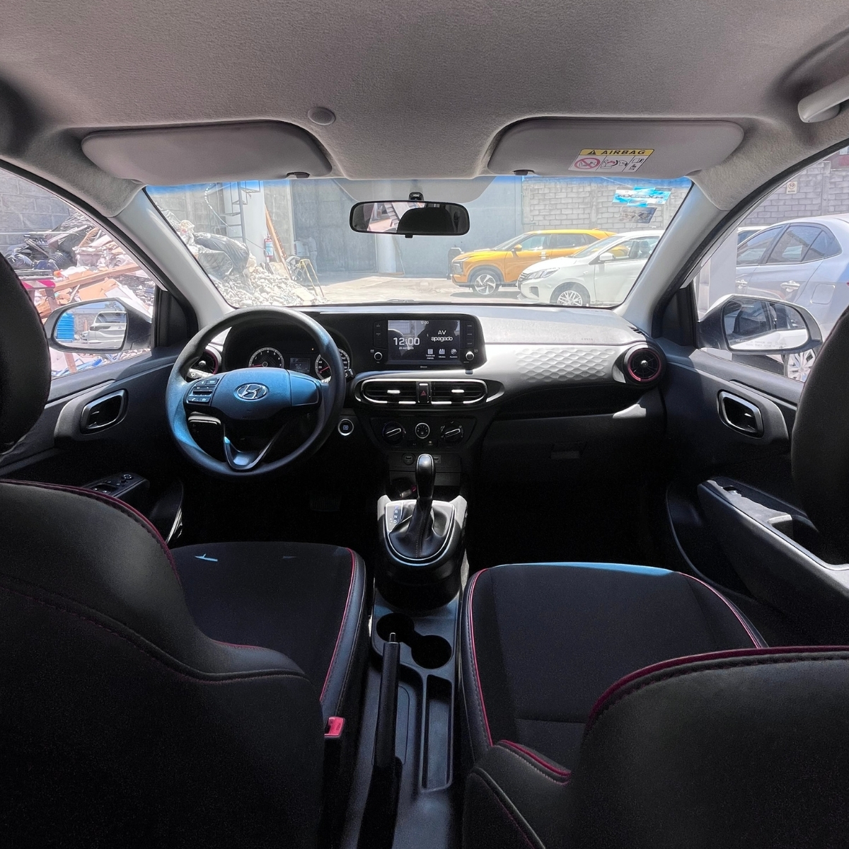 2022 HYUNDAI Grand i10 5 pts. HB GLS, TA, a/ac., VE, f. niebla, RA-15